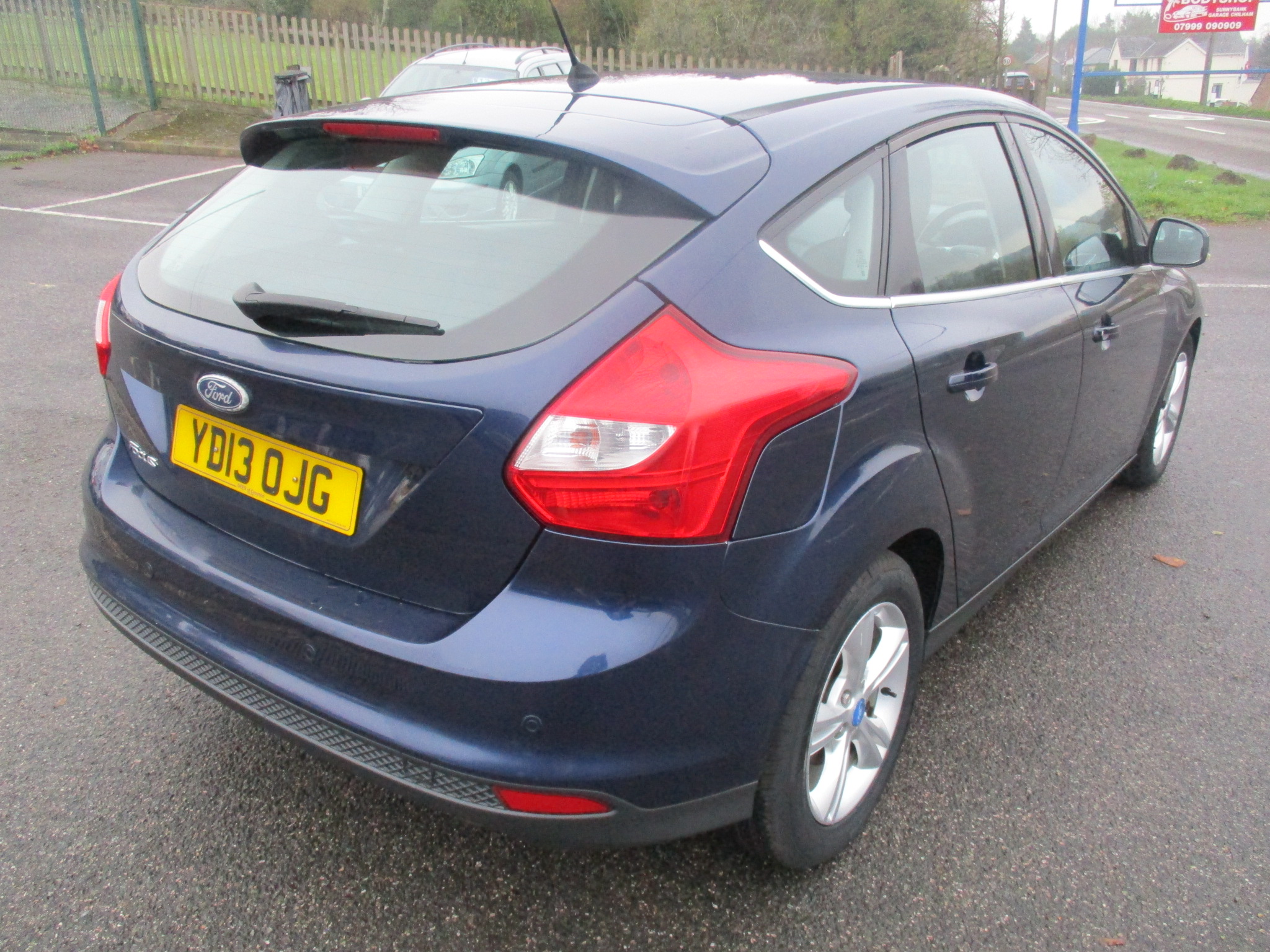 FORD FOCUS 1.6 ZETEC (AUTO) 2013
